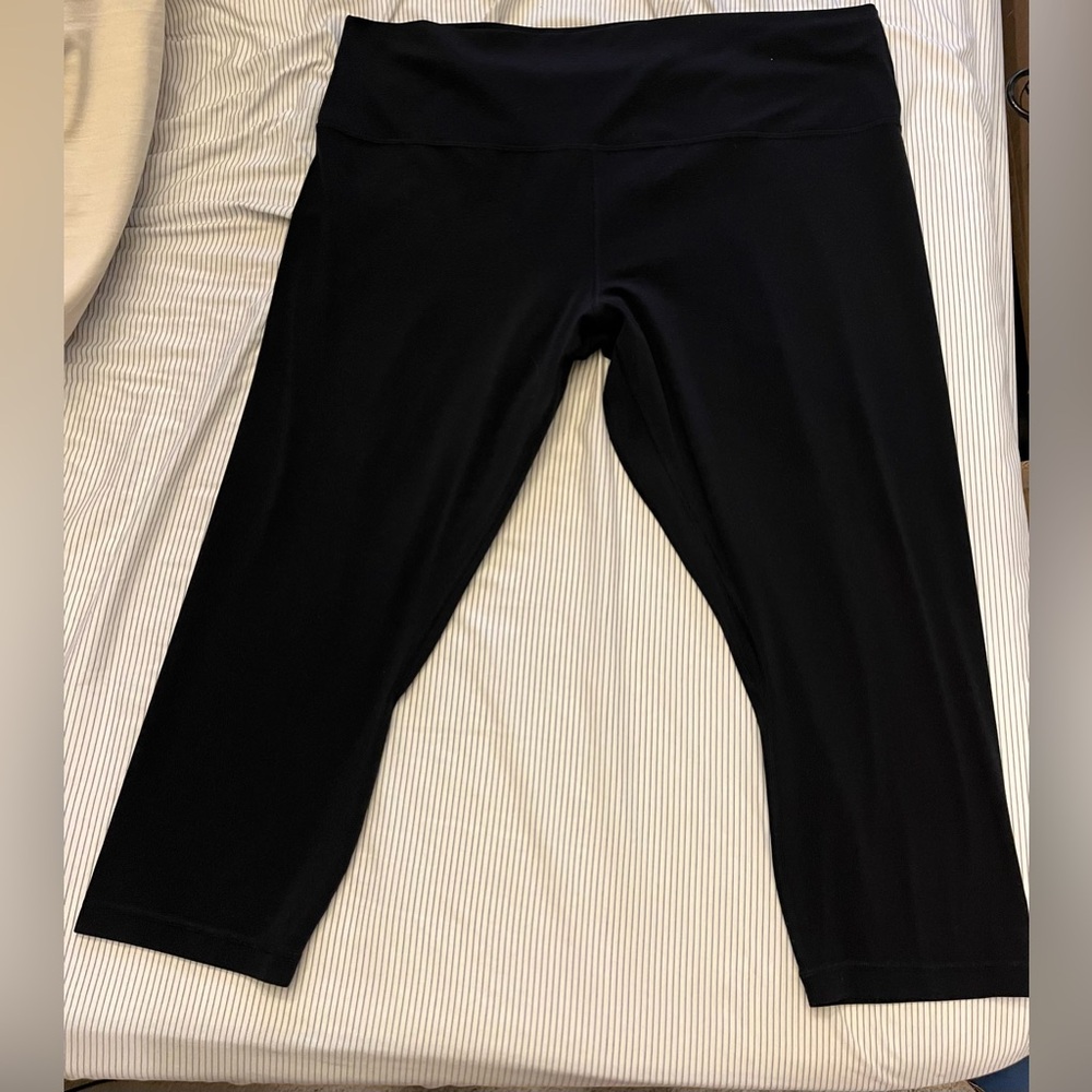 Black Cropped Lululemon Pants - Size 20